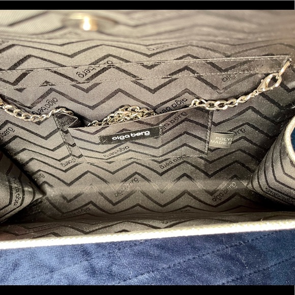 Silver clutch, evening bag. - Picture 5 of 8